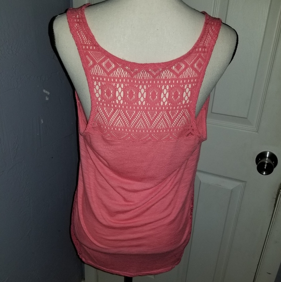 NWOT Wound Up Butterfly/Floral Lace Tank Top - Picture 3 of 6